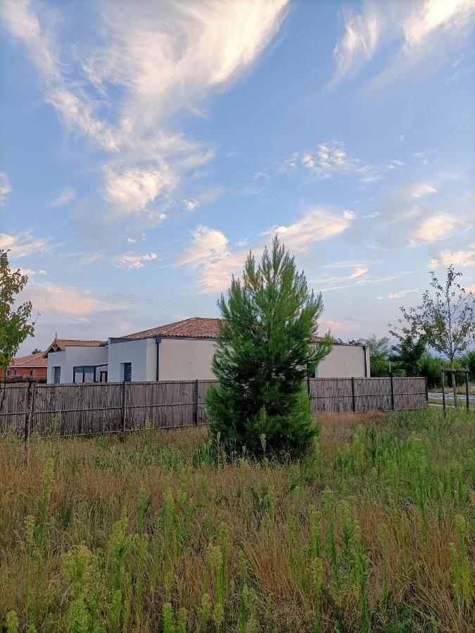 Suite Privative De 28M2 Climatisee, Proche Plage Et Commerces Audenge Luaran gambar
